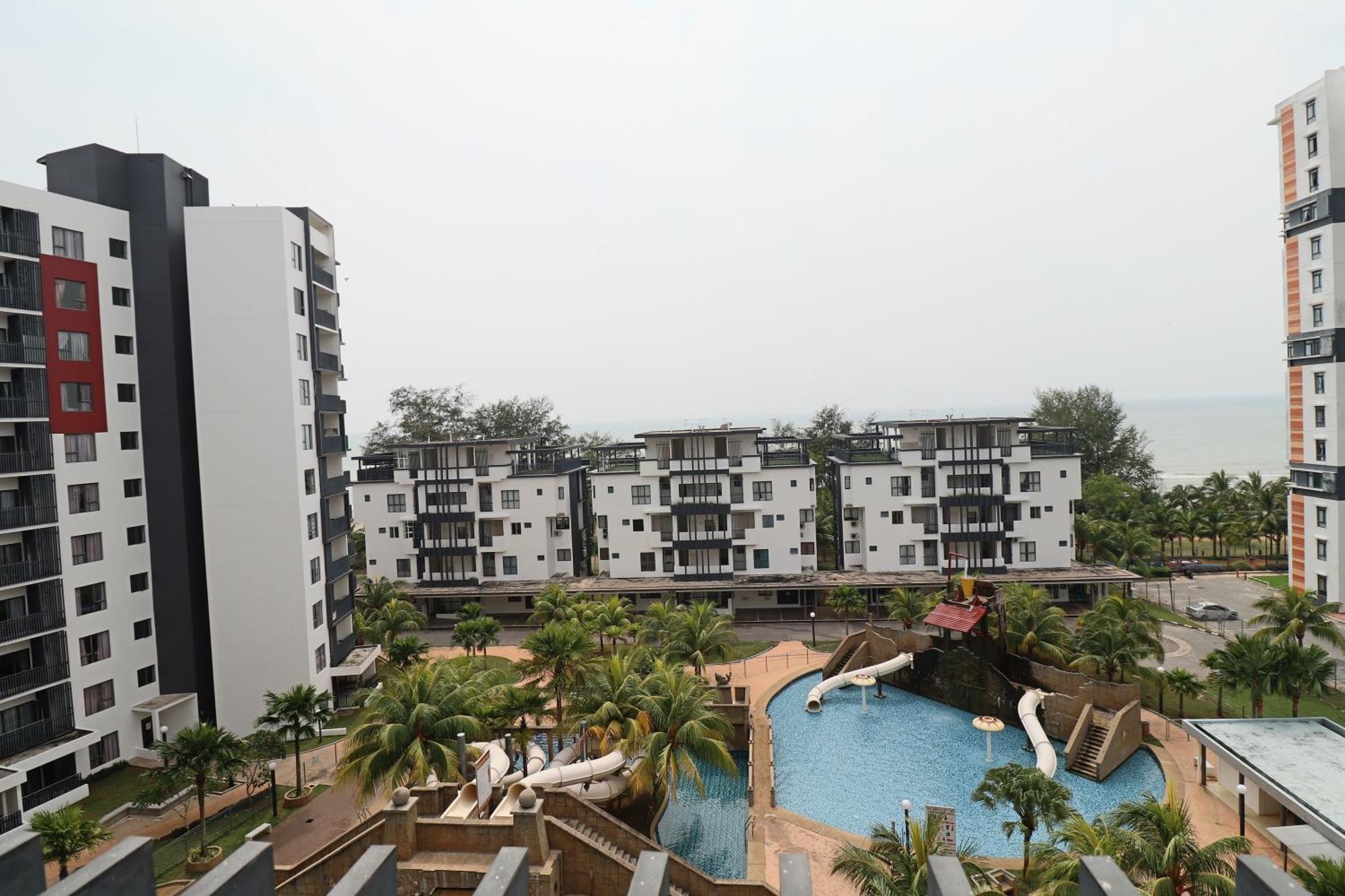 Nature Home 2 - Swiss Garden Resort Residences Beachfront Villa クアンタン エクステリア 写真