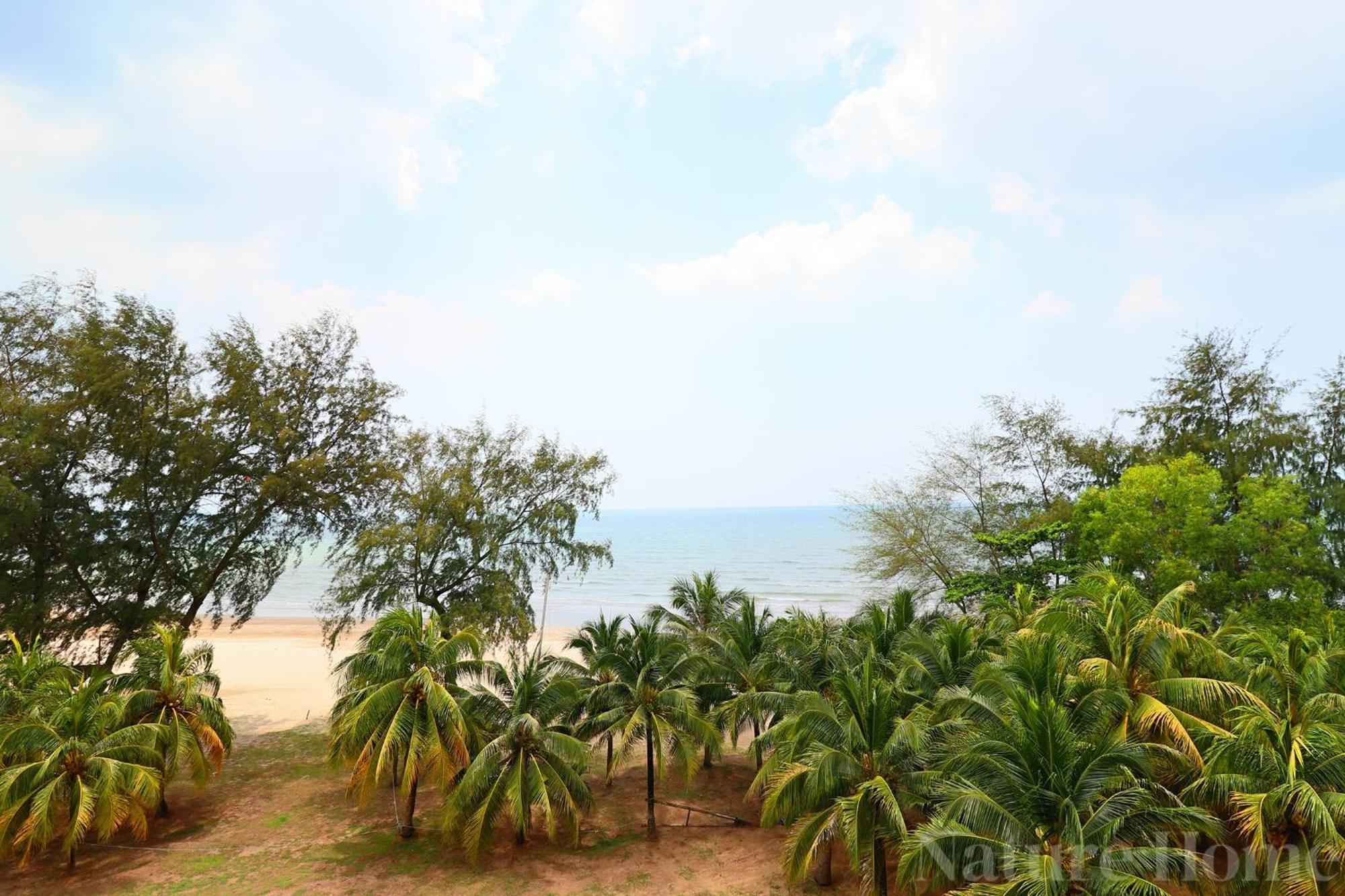 Nature Home 2 - Swiss Garden Resort Residences Beachfront Villa クアンタン エクステリア 写真